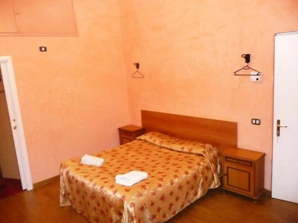 Magic Place Guest House Rome 2*,